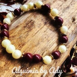 Alquimia Red mountain jasper and Cream Beaded Bracelet